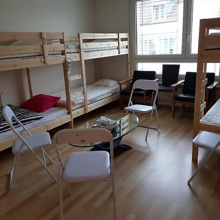 Budget Youth Hostel Oberengstringen Exteriör bild