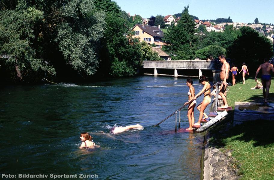 Budget Youth Hostel Oberengstringen Exteriör bild